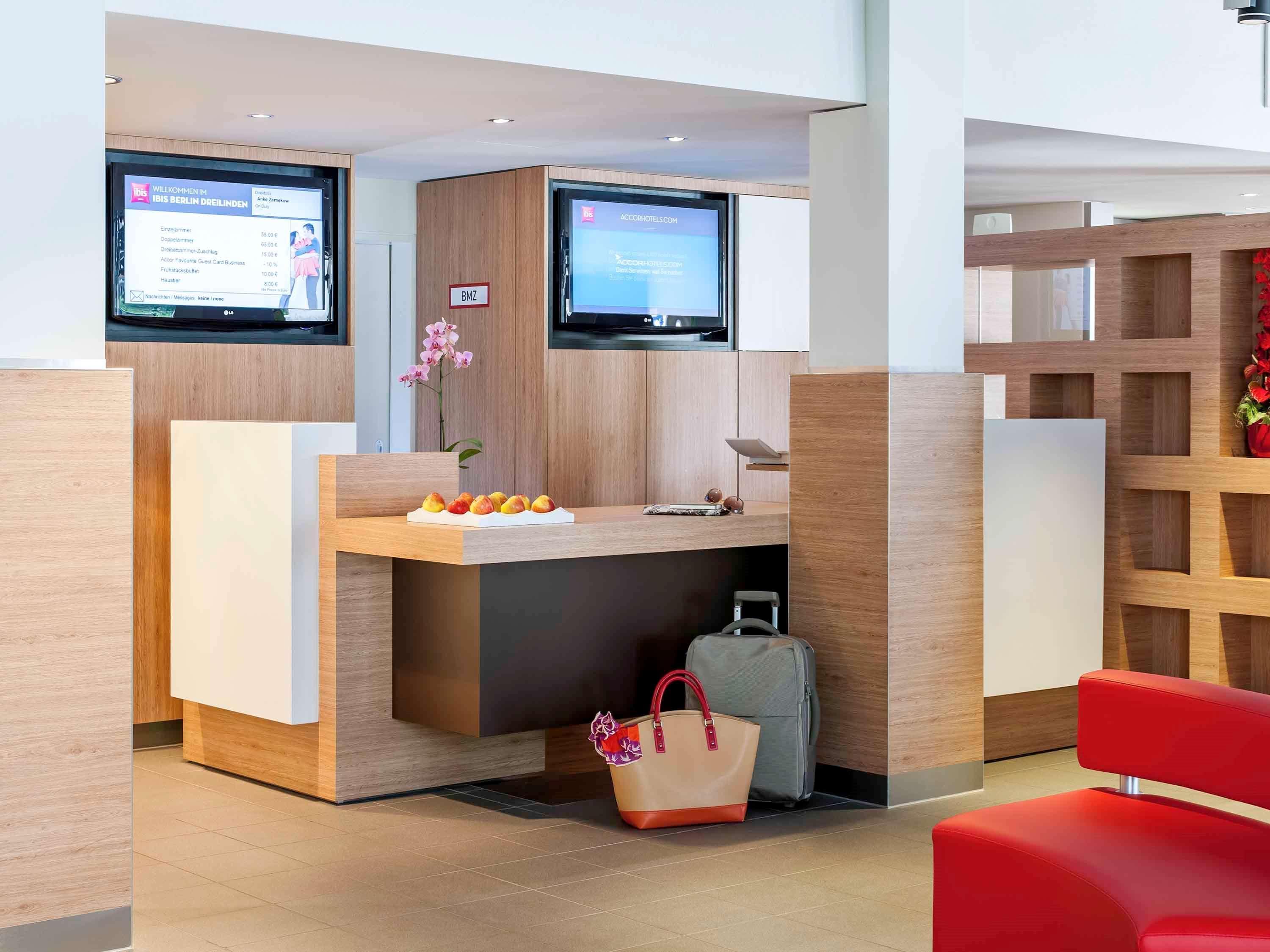 Ibis Berlin Dreilinden Hotel Kleinmachnow Exterior photo